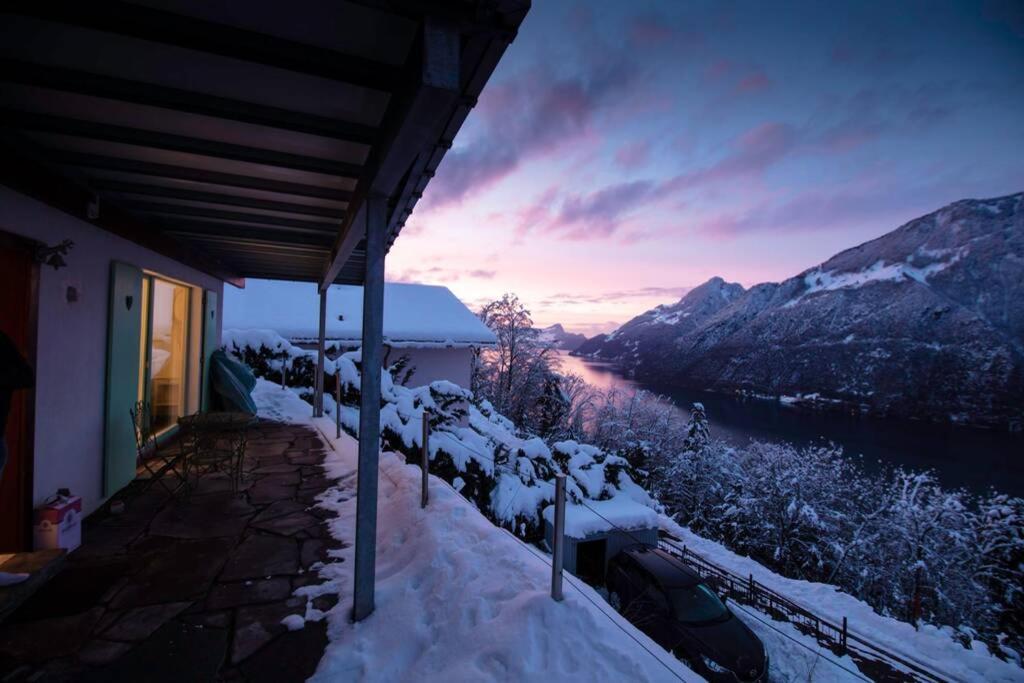 Exklusives Chalet Mit Traumhafter See- Und Bergsicht Зелисберг Экстерьер фото