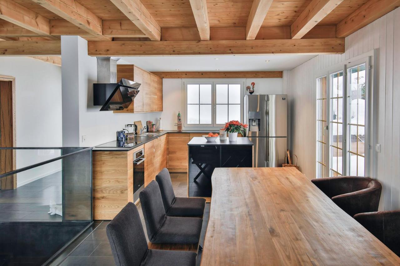 Exklusives Chalet Mit Traumhafter See- Und Bergsicht Зелисберг Экстерьер фото