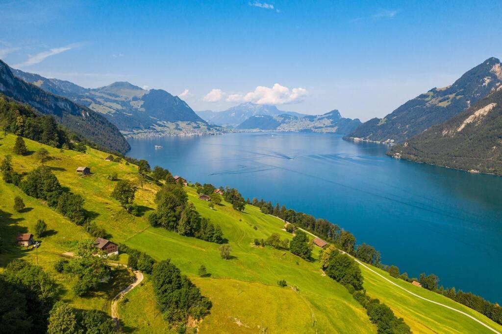 Exklusives Chalet Mit Traumhafter See- Und Bergsicht Зелисберг Экстерьер фото